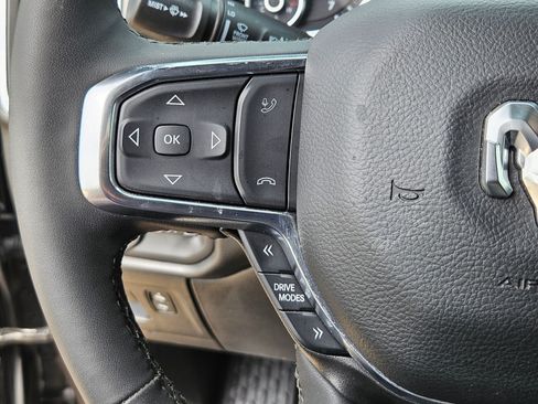 Used 2026 RAM 1500 Laramie AWD/4WD image 19
