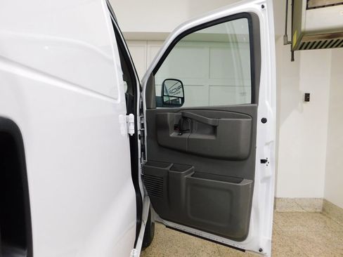 Used 2023 Chevrolet Express 3500 Extended w/ Driver Convenience Package RWD image 72