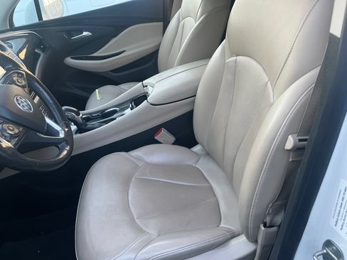 Used 2019 Buick Envision Essence FWD image 8