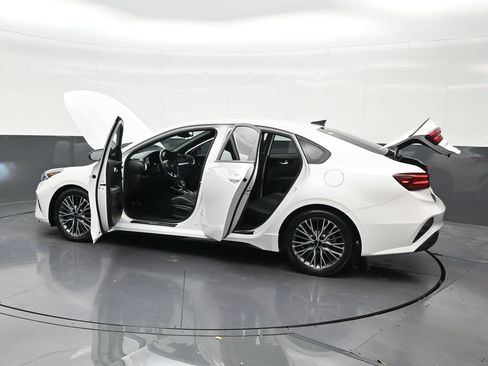 Used 2023 Kia Forte GT-Line FWD image 29