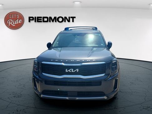 Used 2022 Kia Telluride EX w/ EX Premium Package FWD image 2
