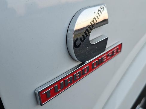 Used 2019 RAM 2500 Limited image 47