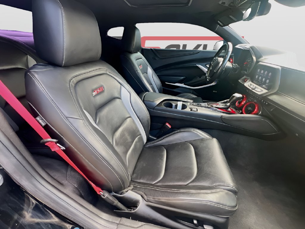 Used 2021 Chevrolet Camaro SS RWD image 29