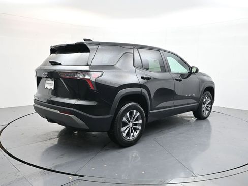 Used 2026 Chevrolet Equinox LT image 7