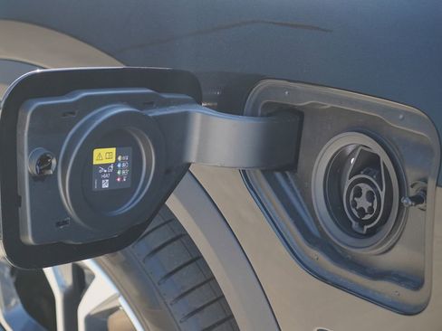 New 2026 BMW X5 xDrive50e w/ Parking Assistance Package image 6