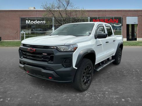 Used 2026 Chevrolet Colorado Trail Boss AWD/4WD image 1