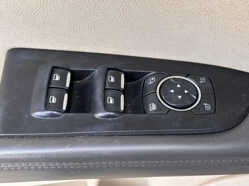 Used 2016 Lincoln MKX Reserve w/ Climate Package image 26