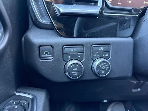 New 2026 GMC Sierra 1500 Elevation AWD/4WD image 18