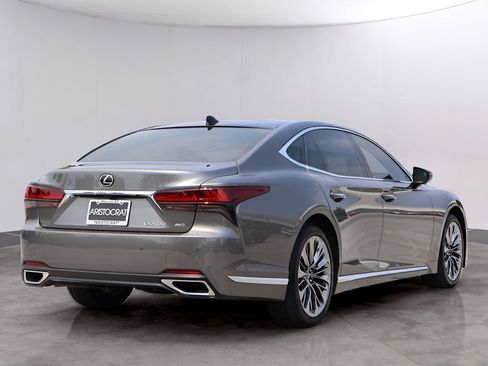 Used 2022 Lexus LS 500 AWD w/ Luxury Package image 7