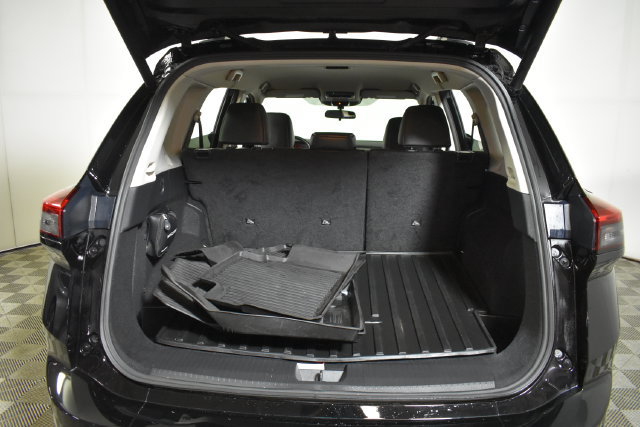 Certified 2025 Nissan Rogue SV AWD/4WD image 31