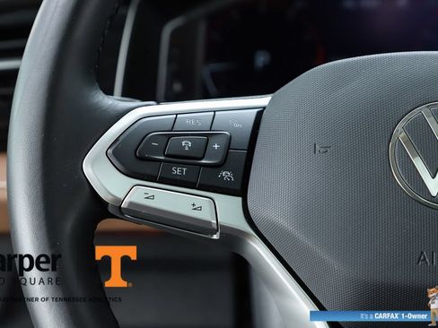 Used 2025 Volkswagen Jetta SEL FWD image 59