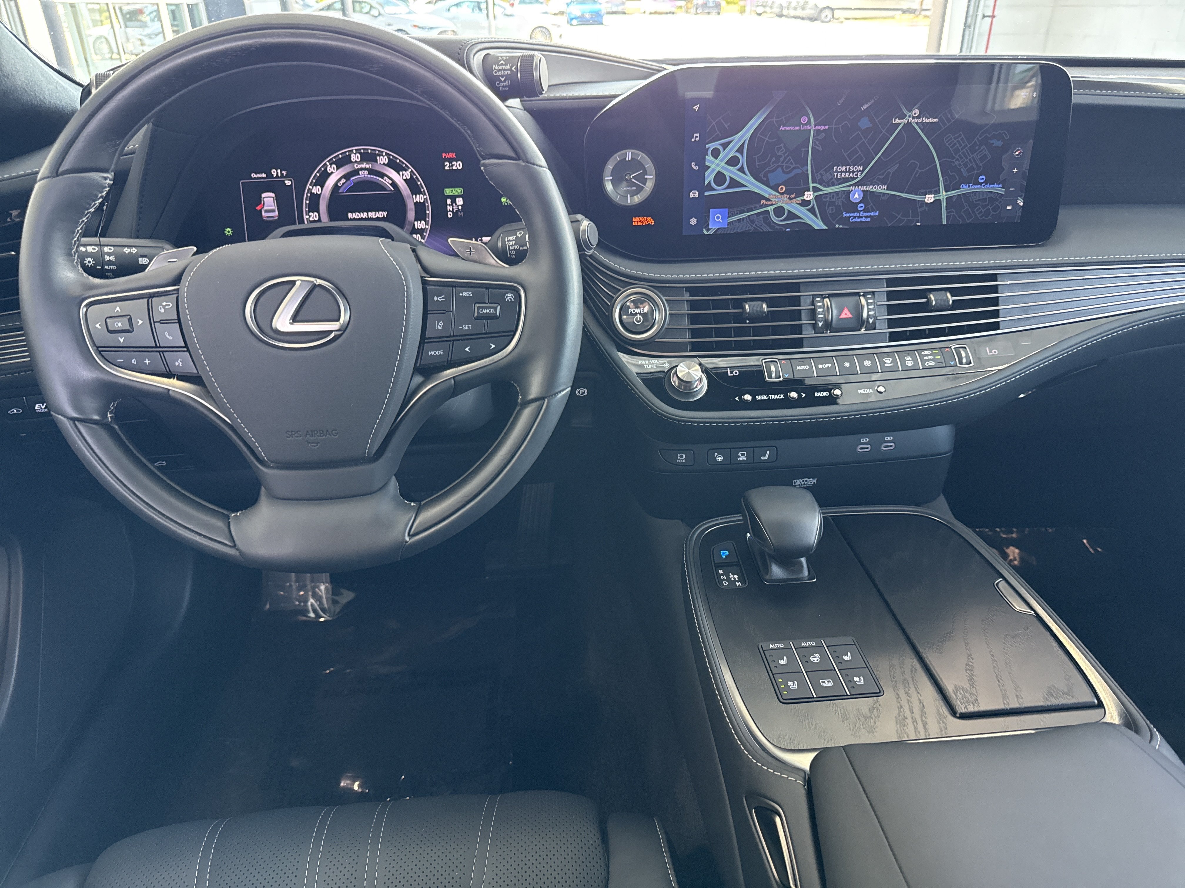 Used 2023 Lexus LS 500h AWD w/ Luxury Package image 34