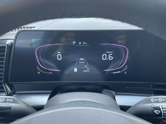 Certified 2025 Kia Sportage EX FWD image 25