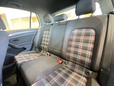 Used 2018 Volkswagen GTI S FWD image 23