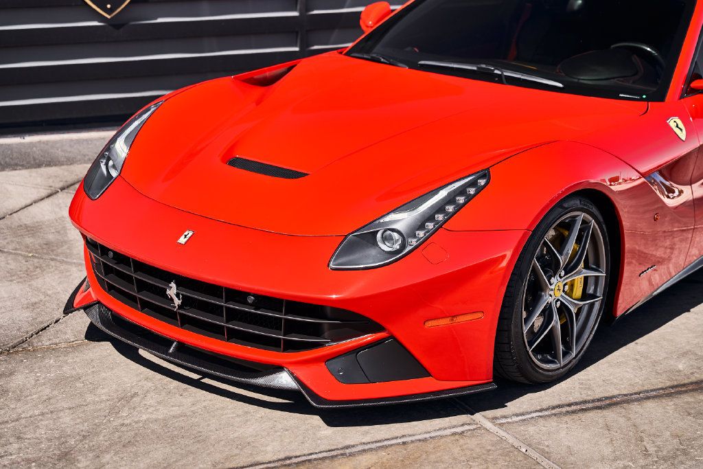 Used 2016 Ferrari F12 Berlinetta RWD image 5