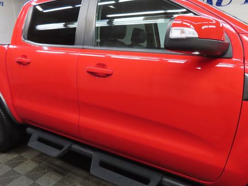 Used 2022 Ford Ranger Lariat w/ Tremor Off-Road Package AWD/4WD image 32