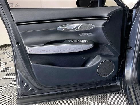 Used 2022 Genesis GV70 2.5T w/ Advanced Package image 25