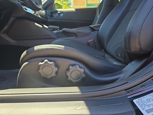 Used 2025 Nissan Z Performance w/ Floor Mat Package RWD image 29