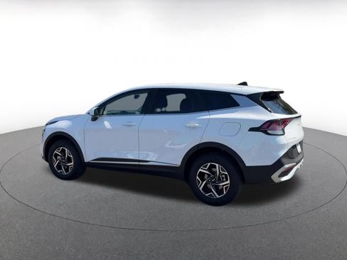 Used 2025 Kia Sportage LX image 10