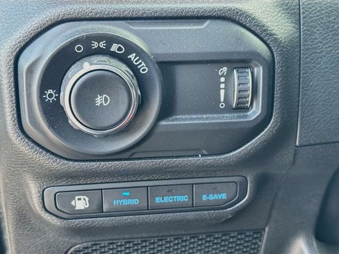 Certified 2023 Jeep Wrangler Unlimited Rubicon 4xe AWD/4WD image 11