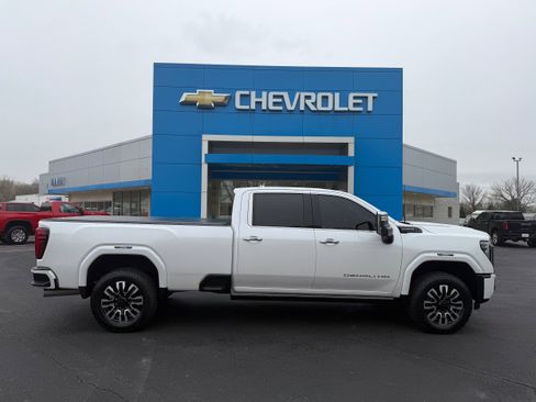 Used 2025 GMC Sierra 3500 Denali Ultimate image 1