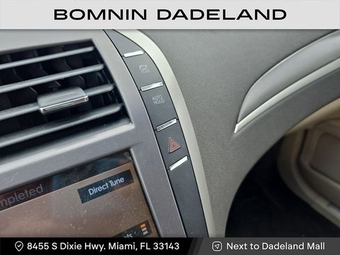 Used 2017 Lincoln MKZ Premiere image 28