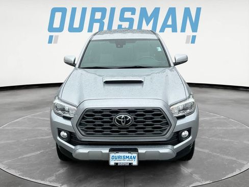 Used 2020 Toyota Tacoma TRD Sport image 9