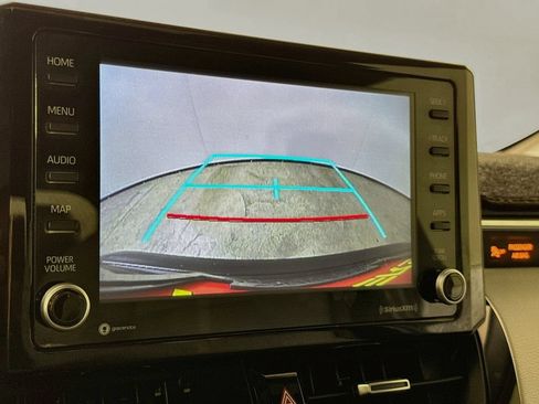 Certified 2022 Toyota Corolla SE w/ SE Premium Package FWD image 18