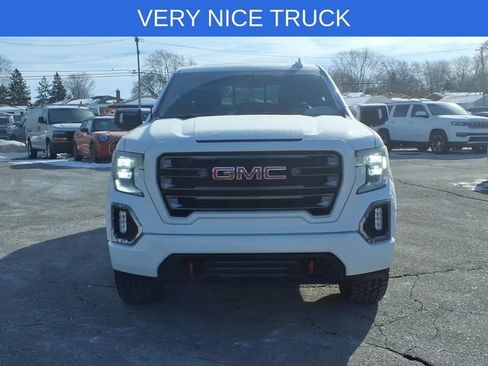 Used 2021 GMC Sierra 1500 AT4 w/ AT4 Preferred Package AWD/4WD image 2
