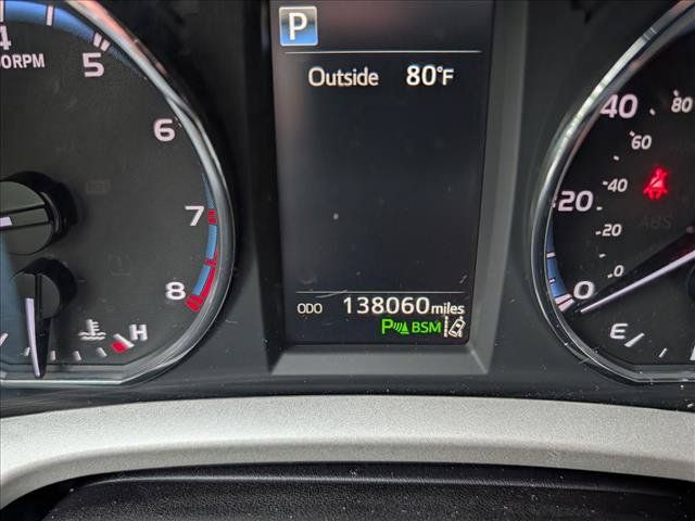 Used 2017 Toyota RAV4 Platinum AWD/4WD image 34