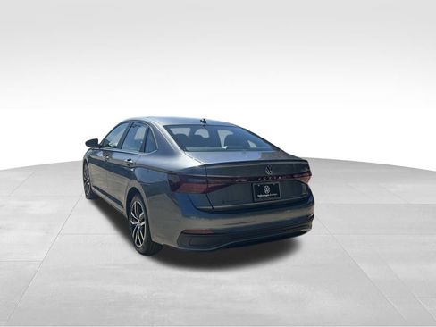 New 2026 Volkswagen Jetta SE image 6