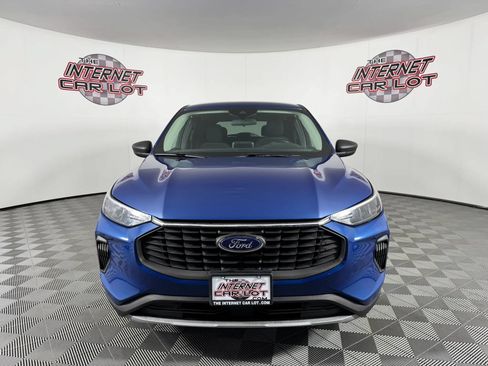 Used 2023 Ford Escape Active FWD image 2