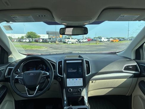 Used 2022 Ford Edge Titanium w/ Equipment Group 301A AWD/4WD image 11