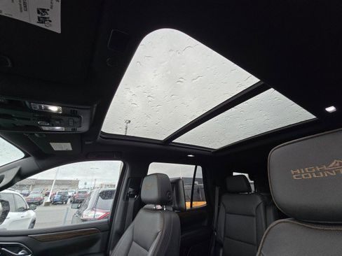 Used 2021 Chevrolet Tahoe High Country image 26