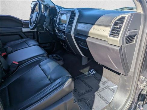 Used 2019 Ford F350 Lariat w/ Camper Package image 20