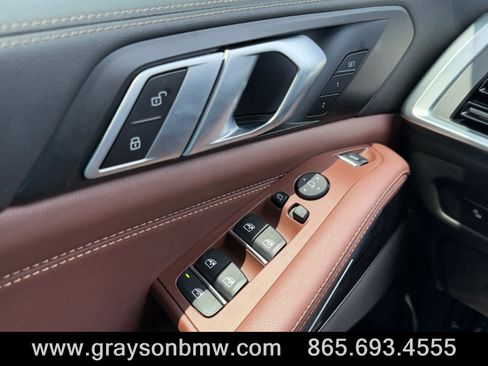 Used 2025 BMW X5 sDrive40i w/ M Sport Package RWD image 23