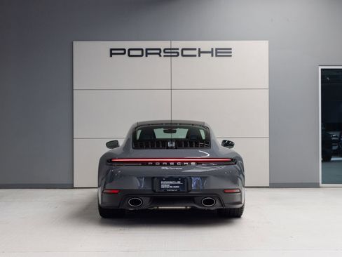 Certified 2026 Porsche 911 Carrera RWD image 6