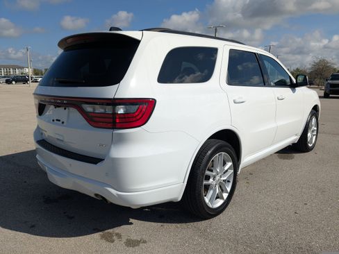 Used 2025 Dodge Durango GT image 4
