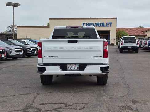Used 2023 Chevrolet Silverado 1500 Custom AWD/4WD image 7