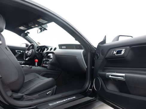 Used 2017 Ford Mustang GT Premium w/ Black Accent Package RWD image 28