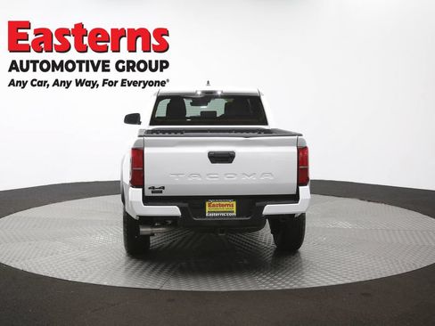 Used 2024 Toyota Tacoma TRD Off-Road AWD/4WD image 35