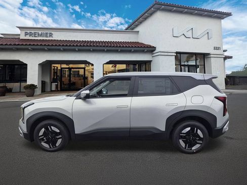 New 2027 Kia Seltos LX FWD image 5