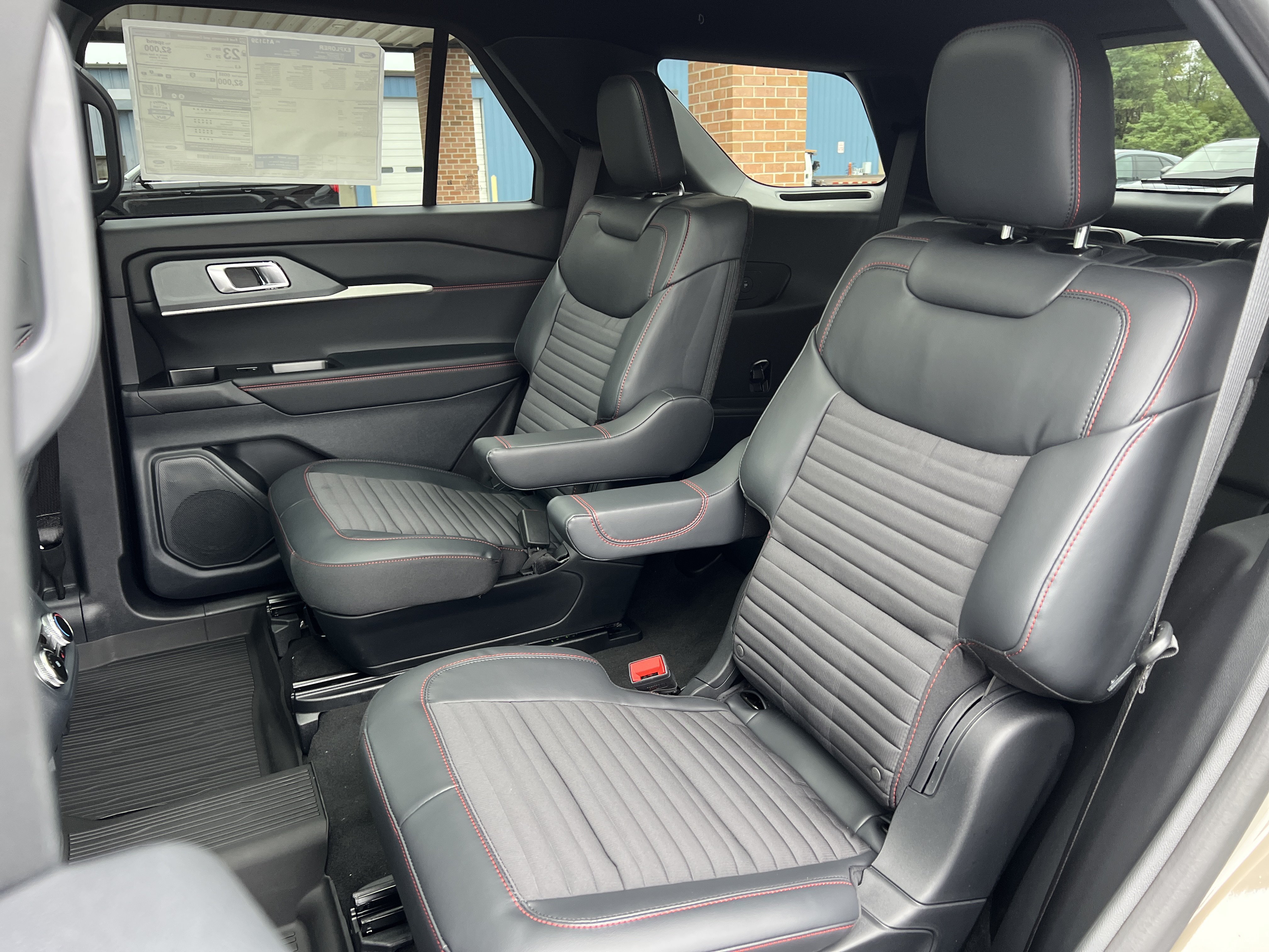 New 2027 Ford Explorer ST-Line w/ Premium Package AWD/4WD image 17