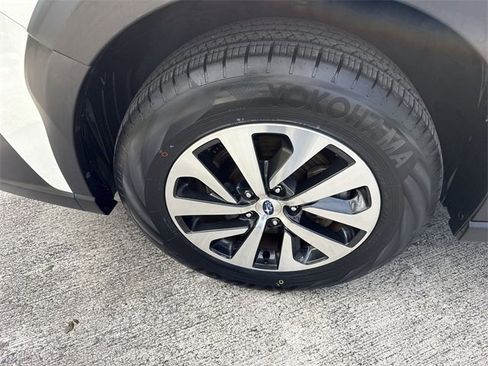 Certified 2023 Subaru Outback Premium image 10