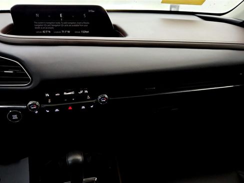 Used 2022 MAZDA CX-30 2.5 Turbo w/ Premium Plus Pkg image 30