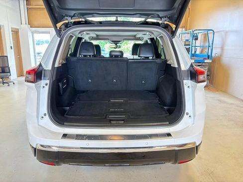Used 2024 Nissan Rogue Platinum w/ Platinum Premium Package AWD/4WD image 25