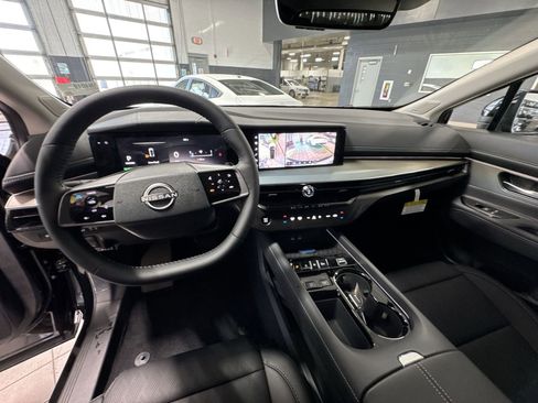 New 2026 Nissan Murano Platinum AWD/4WD image 2