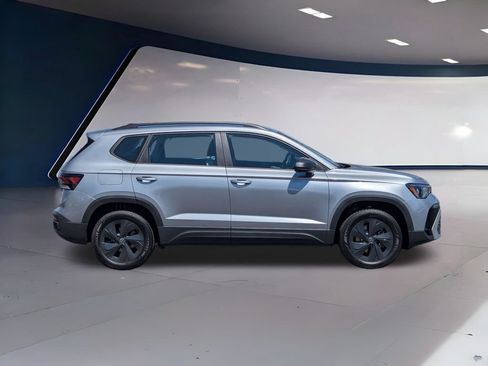 Certified 2025 Volkswagen Taos S FWD image 2