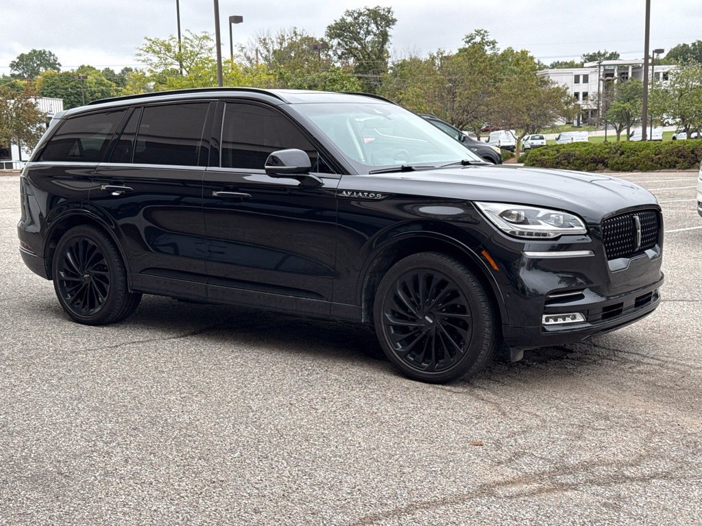 Used 2024 Lincoln Aviator Reserve w/ Equipment Group 201A AWD/4WD image 12