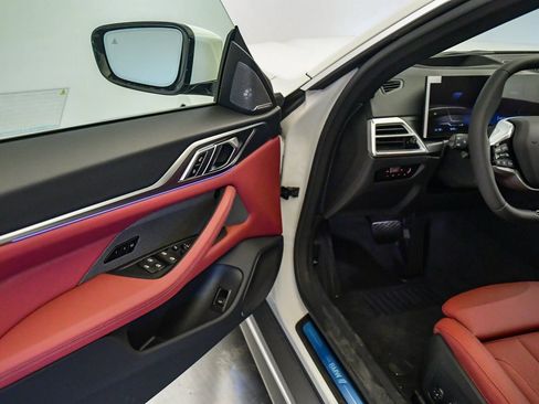 New 2026 BMW i4 xDrive40i w/ Premium Package image 23